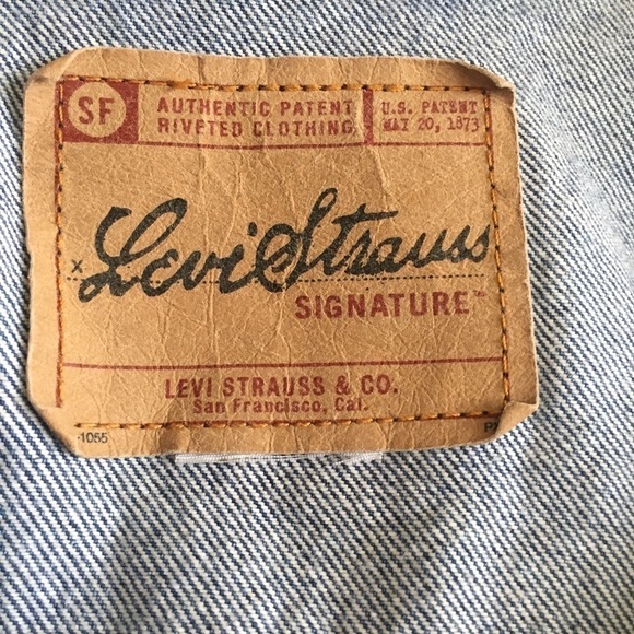 Levi Strauss Let ain’t Snow Denim Jean Jacket Christmas - Picture 7 of 9